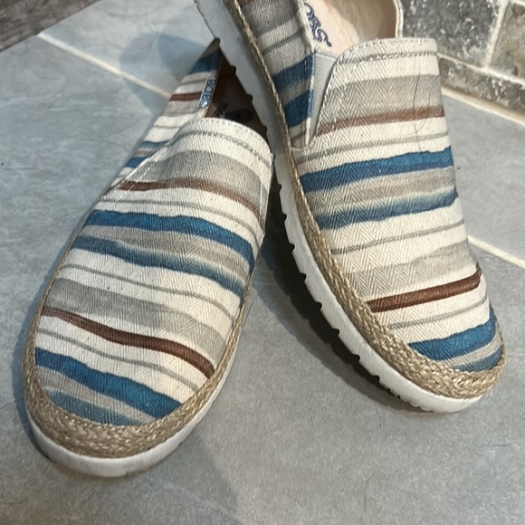 Bobs memory foam size 9.5 slip on shoe from sketchers - Picture 1 of 8